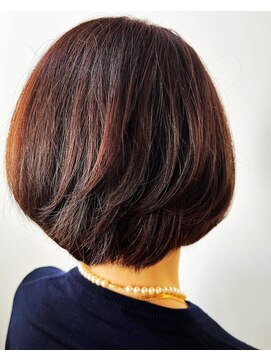 ゴッドハンド 横浜店 大人ショートボブ×白髪染めもハイライト◎30代40代50代60代