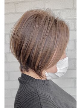 サウンドブイ(sound V) 長めショートボブ