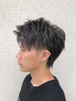 ゴットラトゥール(GOTTO LATOUR)&nbsp;ハイライトカラー、ブリーチ、金メッシュ、ショートウルフ