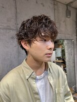 キュー(Cue_)&nbsp;寝癖風ニュアンススパイラル無造作マッシュパーマ　2 【影山】