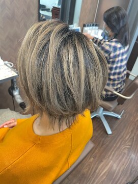 ヘアーショップ エヌアンドエー 幸手店(hairshop N&A) くびレイヤー 大人ショート 外ハネボブ/白髪ぼかし/ハイライト