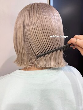 トイロ(toiro) ハイトーンホワイトベージュ