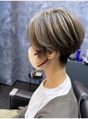 刈り上げ前下がりショート