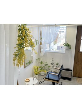 一人のスタイリストが仕上げまで担当するので、周りを気にせず、ゆったりとした時間を過ごせます♪