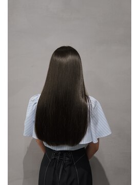 ネイヴィル 銀座(navile) 酸性ストレート×オリーブグレージュ