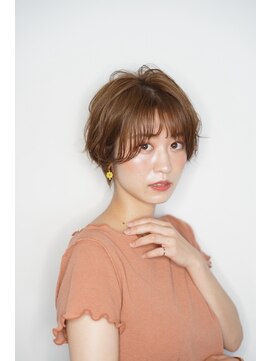 ルフュージュ バイ プロデュース 相模大野店(Refuge by Produce) くびれショート/マロンベージュ