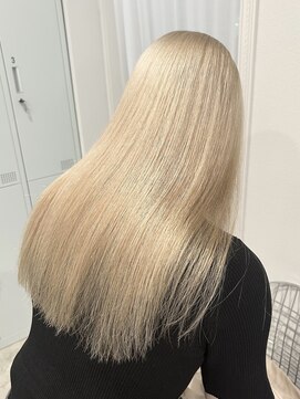 ダイアモンドリリー(Diamond Lily) ホワイトブロンド