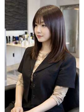 ミュー(MU) 鎖骨下ミディアム×顔周りレイヤー×ベージュ