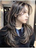 夏に映える！ハイライト×バタフライレイヤーカット