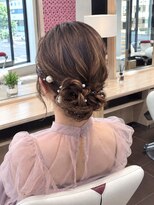 アース 郡山コスモス通り店(HAIR&MAKE EARTH)&nbsp;お呼ばれにぴったりな上品シニヨン