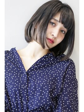 ヘアサロンガリカアオヤマ(hair salon Gallica aoyama) ☆ ツヤ × グレージュ ☆ オン眉バング ひし形シルエット☆