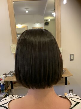 ロスコ(LOSCO) 前下がりボブ