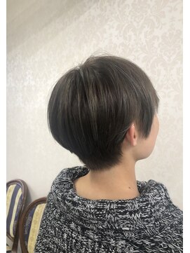 ビューティーサロン コマ(koma) 大人ショート☆ハイライトカラー×ナチュラルショート