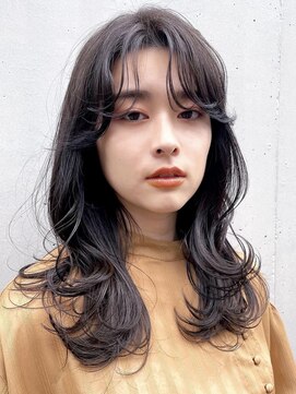 ビュートリアム 南青山(BEAUTRIUM) 長めバング 華やか上品レイヤー パーマ 20代30代40代50代
