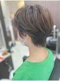 ショートボブ