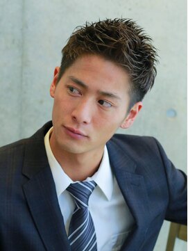 リップス 栄(LIPPS) 爽やかアップバングベリーショートツーブロックビジネス