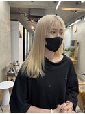 モードヘア ブロンド