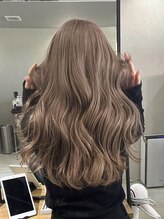 モノトーン(MONOTONE)