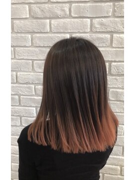フク ヘアーワークス バイ フェニーチェ(fuku hair works by FENICE) グラデーションカラー