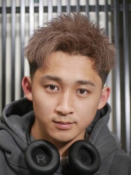 イーラ(era) ハイトーンアップバング