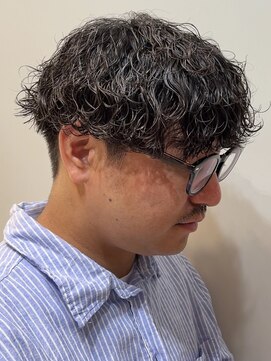 グロップ 町田(GLOP) 波巻きスパイラル/ツイストスパイラル/メンズパーマ