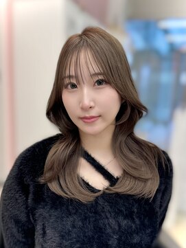 クム(kumu) 【kumu】ハイレイヤー/くびれ巻き/透け感バング/名古屋