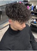 スペインカール黒髪平巻きスパイラルパーマ波巻きパーマ