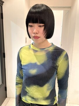 シータ(sheta) ★イメチェンワイドバング美髪外ハネボブ黒髪レイヤーカット