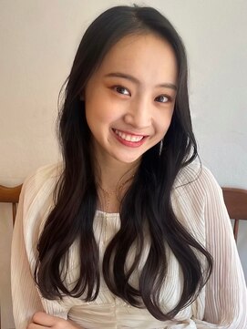 ガーランド (Garland) 透明感カラー　アッシュブラウン　艶カラー　小顔カット　暗髪