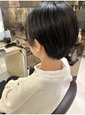 襟足ギリギリ!丸みショート