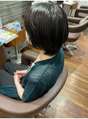ショートボブ
