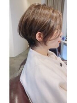 カナロアバイボニークチュール(KANALOAbyBONNY COUTURE) 耳かけショートボブ/美シルエット/ママ/白髪染め/30代40代50代