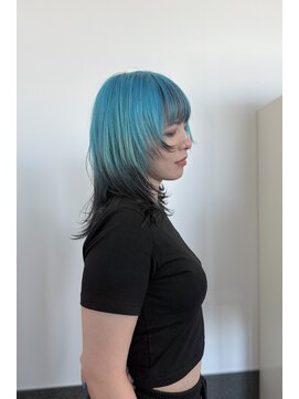 クオン 伊勢崎(QUON.) ウルフレイヤー×デザインカラー