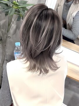 シェルヴ(XELVE) ウルフレイヤーに軽やかバレイヤージュ