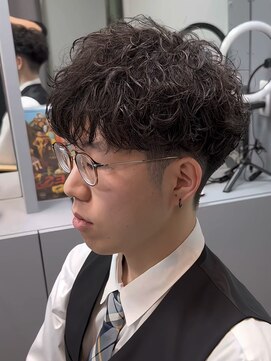 ヨリ サッポロ 札幌大通(yori SAPPORO) ニュアンスパーマ/センターパート/韓国マッシュ/ダークアッシュ