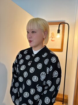 アンブレラ 中目黒(ANBRERA) 抜きっぱなしブロンドヘア