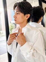 ユイマァルスロウ 岡山(YUIMARLSLOW) 岡山メンズカット20代30代40代フェザーパーマセンターパート