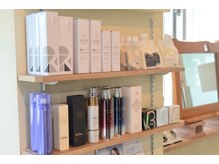ウィッシュヘアー(Wish hair)の雰囲気（商品棚）