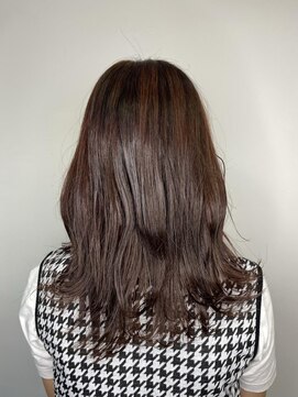 フツーロ 栄(FUTURO) #ミディアムヘア#レッドブラウン#外はね