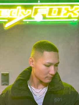 グリーディーフォックス 代々木(Greedy FOX) 束感/コンマヘア/アップバング/ツーブロックマッシュ/フェード