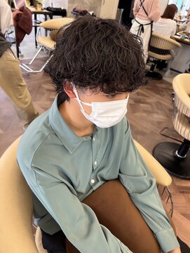 ロット 横浜(lot) ニュアンスウェーブ/束感/ツイスパ[横浜駅]