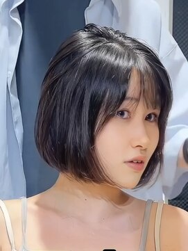 ティア(Tia.) （ショートヘア/丸みショート/小顔ショート/前髪/ショートボブ）