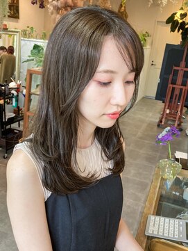 タオ(tao) ローレイヤー大人セミロング