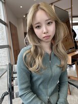 ザ ニア(THE Nia)&nbsp;シルバーベージュ