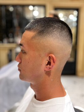 ルドローブラント 有楽町店(Ludlow Blunt) 【LUDLOW BLUNT】バズカット ボウズフェード