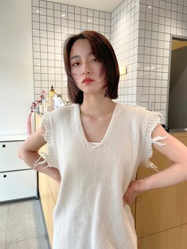 ホロ(hollo) ウルフボブ　トレンドレイヤー　ボブレイヤー