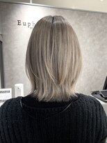 ユーフォリア 新宿通り(Euphoria) ★20代30代40代小顔似合わせカットイメチェン前髪こなれミディ