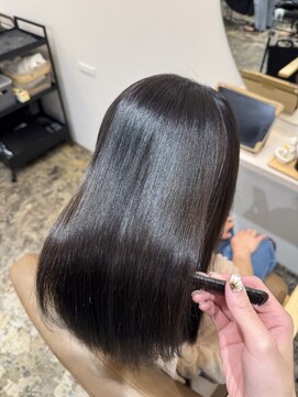 ユッカ 梅田(YUCCA) 【 YUCCA 】大人可愛い20代30代40代 ミディアム/切りっぱなし