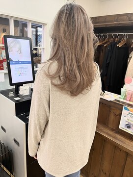 ジャストビューティー リアリー(just beauty Really) ベージュ×レイヤー【横須賀中央 Really】