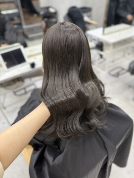 ジーナ 新宿(Zina) 【本多担当】暗髪でも透明感　オリーブグレージュ